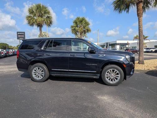 Midnight Blue Metallic 2023 GMC Yukon SLT