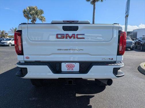 2021 GMC Sierra 2500 AT4