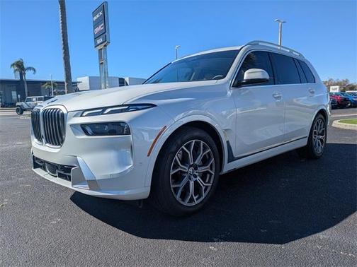 2025 BMW X7 xDrive40i