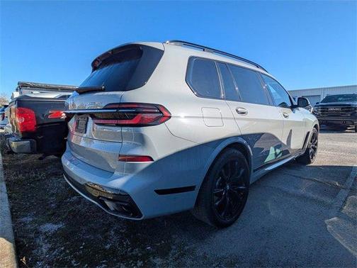 2023 BMW X7 xDrive40i