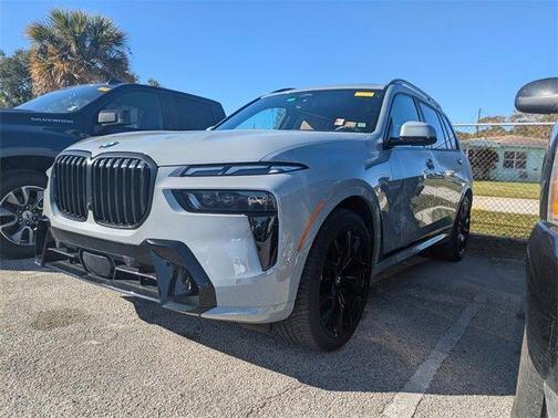 2023 BMW X7 xDrive40i