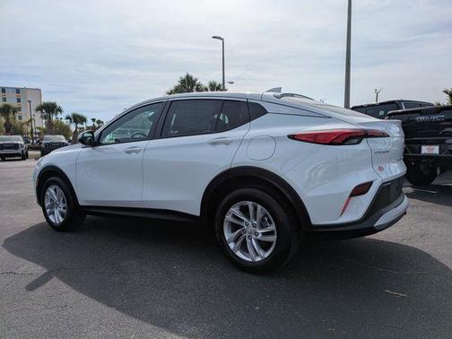 Summit White 2026 Buick Envista Preferred