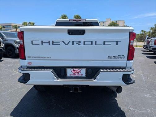 Summit White 2023 Chevrolet Silverado 2500 High Country