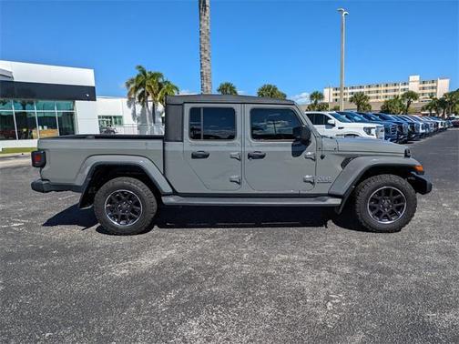 2023 Jeep Gladiator Overland