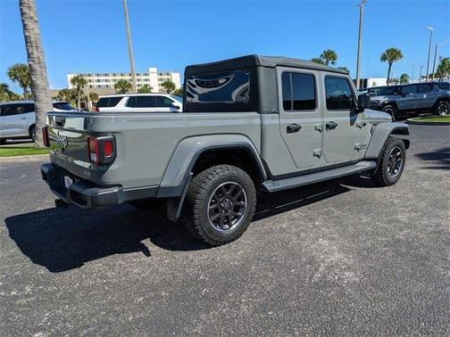 2023 Jeep Gladiator Overland