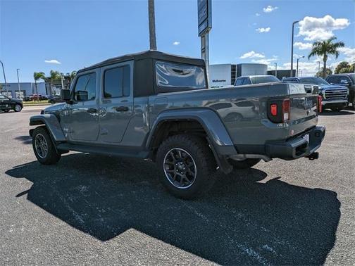 2023 Jeep Gladiator Overland