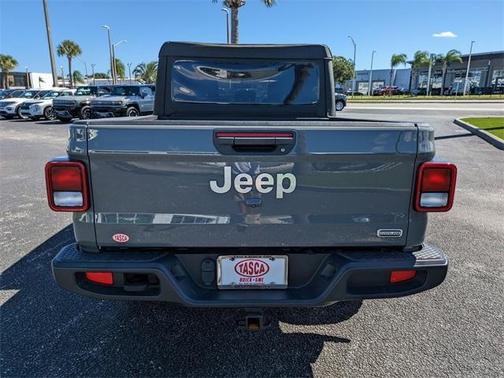2023 Jeep Gladiator Overland