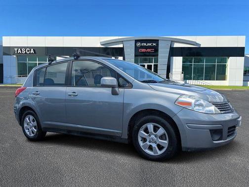 Magnetic Gray Metallic 2009 Nissan Versa 1.8 SL