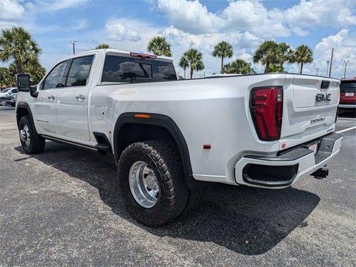 2025 GMC Sierra 3500 Denali Ultimate