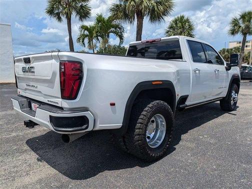 2025 GMC Sierra 3500 Denali Ultimate