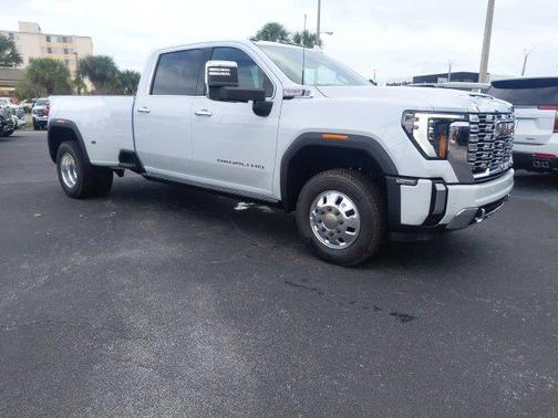 Glacier White 2026 GMC Sierra 3500 Denali