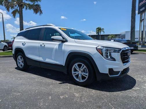 Summit White 2023 GMC Terrain SLE