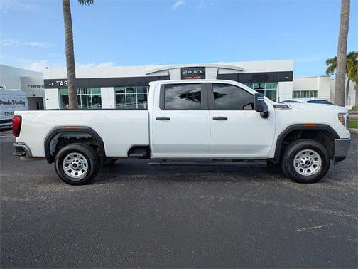 2022 GMC Sierra 2500 Pro