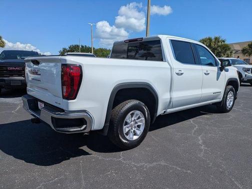 Summit White 2026 GMC Sierra 1500 SLE