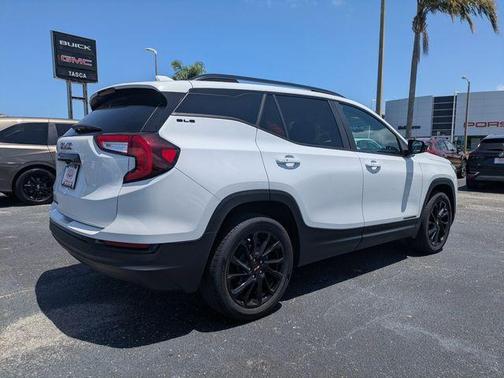 Summit White 2024 GMC Terrain SLE