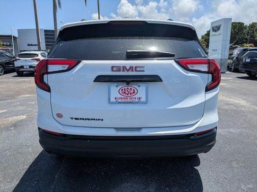 Summit White 2024 GMC Terrain SLE