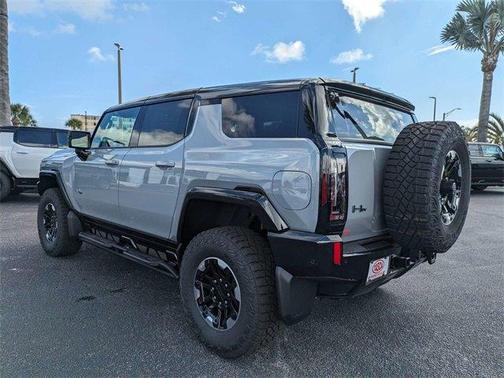 2025 GMC HUMMER EV SUV 2X