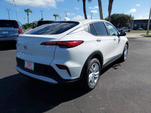 Summit White 2026 Buick Envista Preferred