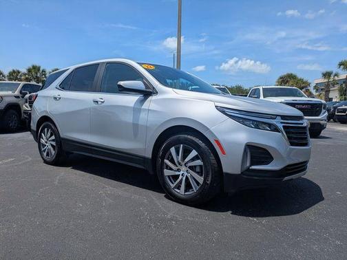 Silver Ice Metallic 2022 Chevrolet Equinox 1LT