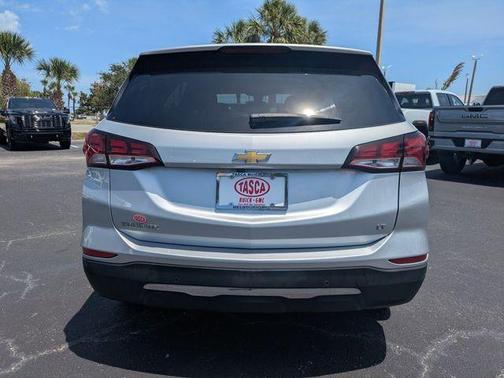 Silver Ice Metallic 2022 Chevrolet Equinox 1LT