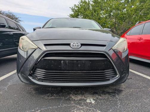 2017 Toyota Yaris iA Base