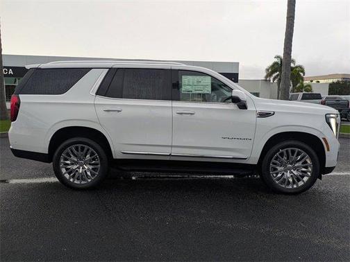 2025 GMC Yukon Elevation