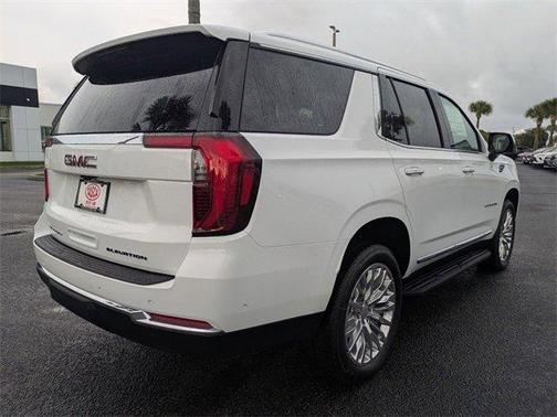 2025 GMC Yukon Elevation