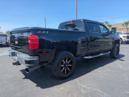 Black 2019 Chevrolet Silverado 2500 LT