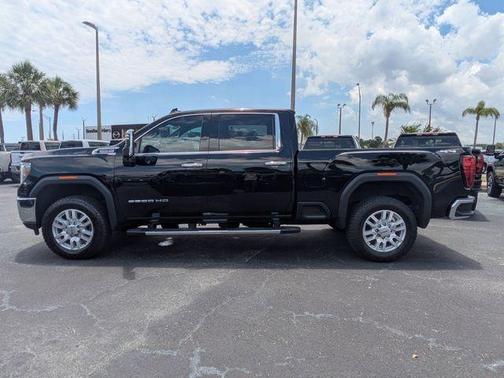 Onyx Black 2022 GMC Sierra 2500 SLT