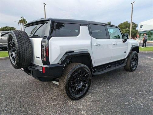 2026 GMC HUMMER EV SUV 2X