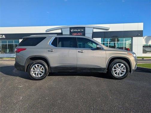 2018 Chevrolet Traverse LT Cloth