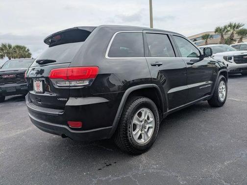 Brilliant Black Crystal Pearlcoat 2016 Jeep Grand Cherokee Laredo