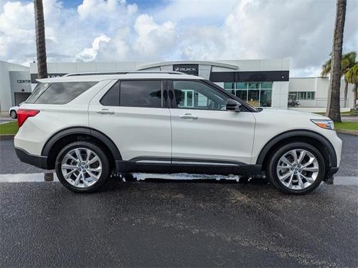 2022 Ford Explorer Platinum