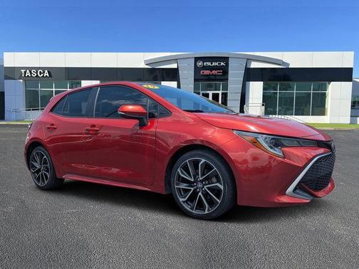 Paprika Metallic 2019 Toyota Corolla Hatchback XSE