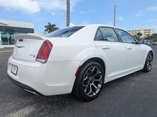 2015 Chrysler 300 S