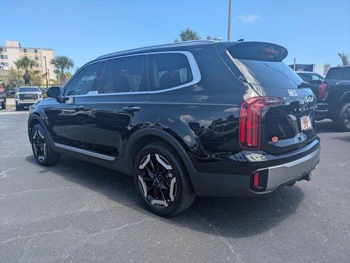 Ebony Black 2025 Kia Telluride S