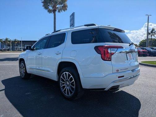 2021 GMC Acadia Denali