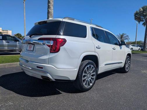 2021 GMC Acadia Denali