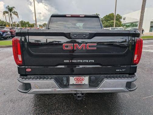 Onyx Black 2022 GMC Sierra 1500 SLT