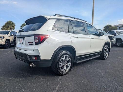 Platinum White Pearl 2023 Honda Passport TrailSport