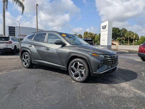 Amazon Gray 2022 Hyundai TUCSON SEL