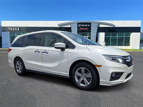 White Diamond Pearl 2018 Honda Odyssey EX-L