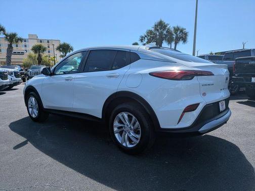 Summit White 2026 Buick Envista Preferred