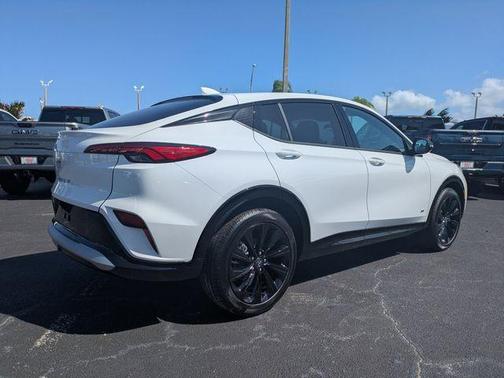 Summit White 2026 Buick Envista Sport Touring