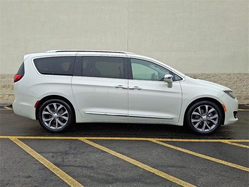 2019 Chrysler Pacifica LIMITED