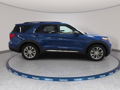 ATLAS BLUE METALLIC 2020 Ford Explorer XLT