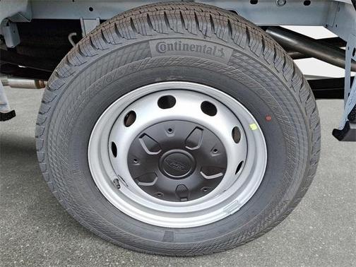 2026 Ford Transit-250 148 WB Medium Roof Cargo