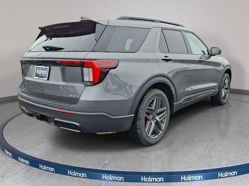 Carbonized Gray Metallic 2026 Ford Explorer ST-Line