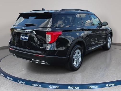 AGATE BLACK METALLIC 2023 Ford Explorer XLT