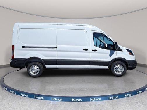 2026 Ford Transit-250 148 WB Medium Roof Cargo